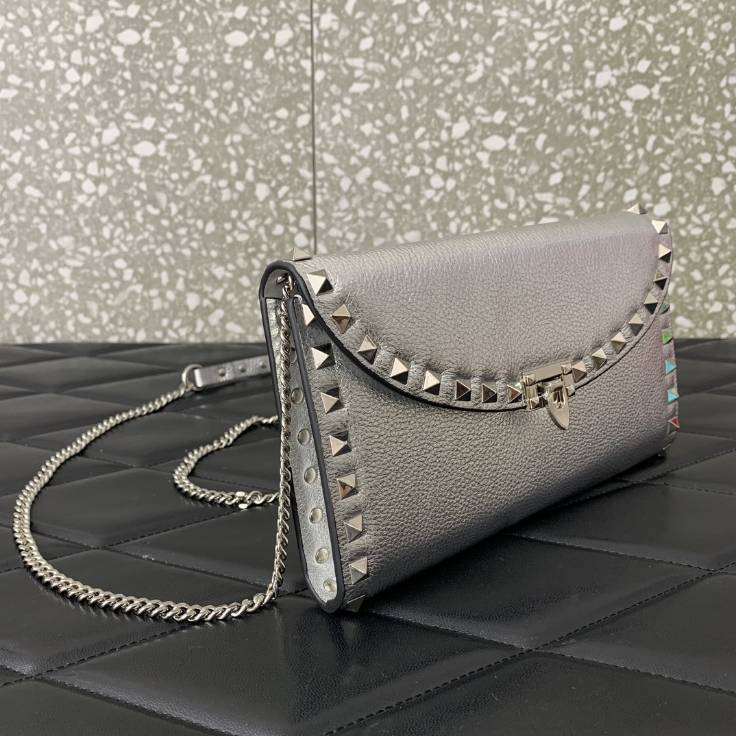 Valentino Garavani Rockstud Small Shoulder Bag in Silver Grainy Calfskin